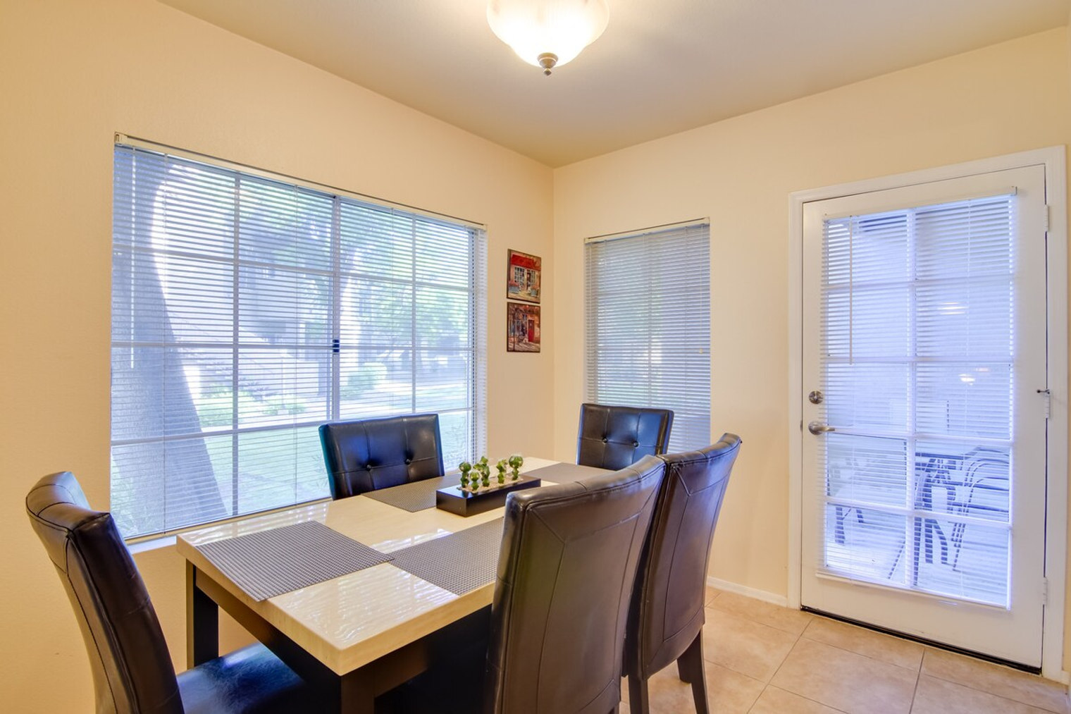 Building Photo - 9450 E Becker Ln