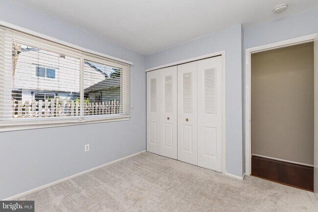 Building Photo - 246 Avondale Dr