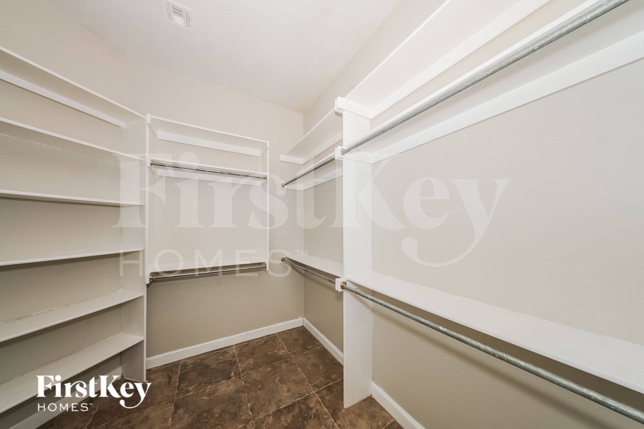 Building Photo - 17313 Ridgewood Dr