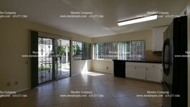 Building Photo - 6762 Alsacia St