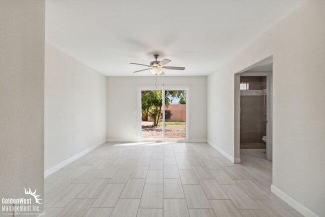 Building Photo - Captivating 3Bdm 2Ba Home with Pool in Scottsdale