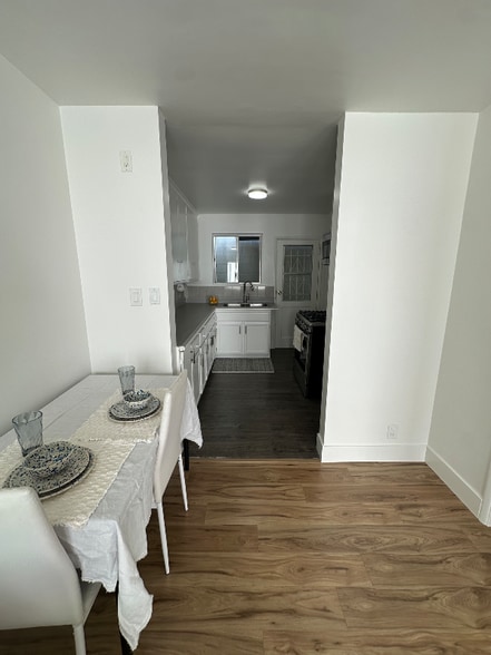 Building Photo - 13429 Beach Ave