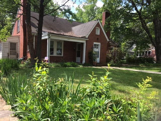 Building Photo - 815 W Johnson St