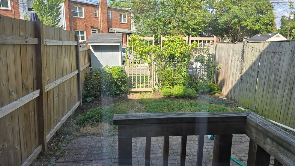 Building Photo - 136 Wesmond Dr