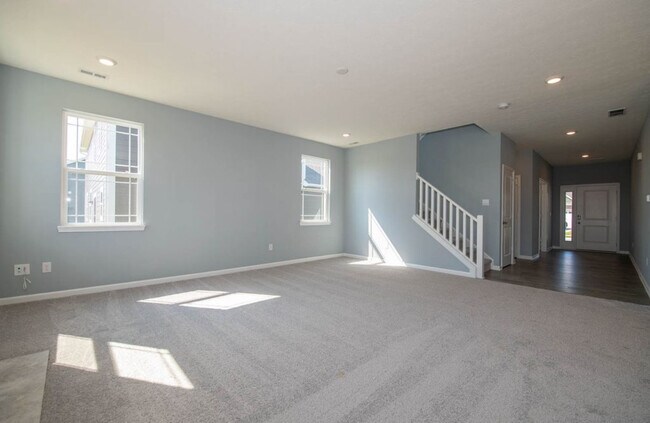 Building Photo - 5817 Flat Hill Dr