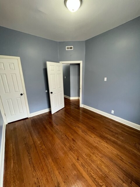 Building Photo - 6611 S Woodlawn Ave