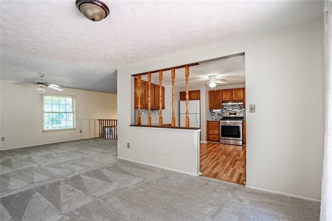 Building Photo - 2843 Pine Meadow Dr