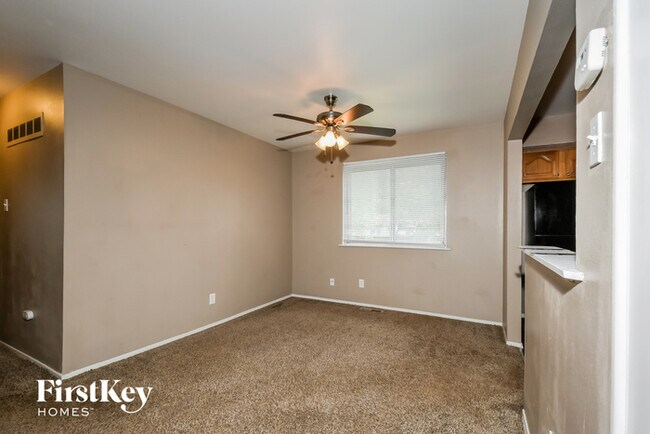 Building Photo - 2725 Benne Dr