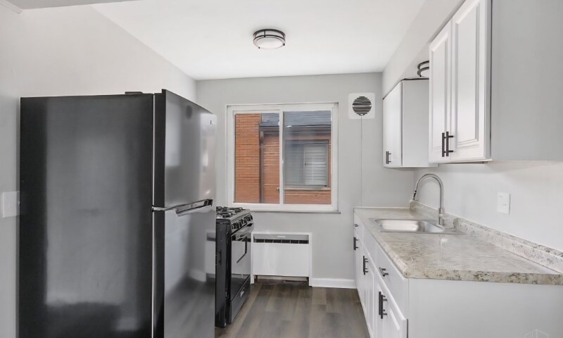 Building Photo - 3910 E Gatewood Ln