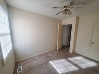 Building Photo - Three bedroom one and one half bath townho...