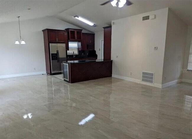 Building Photo - 1065 Brielle Ct