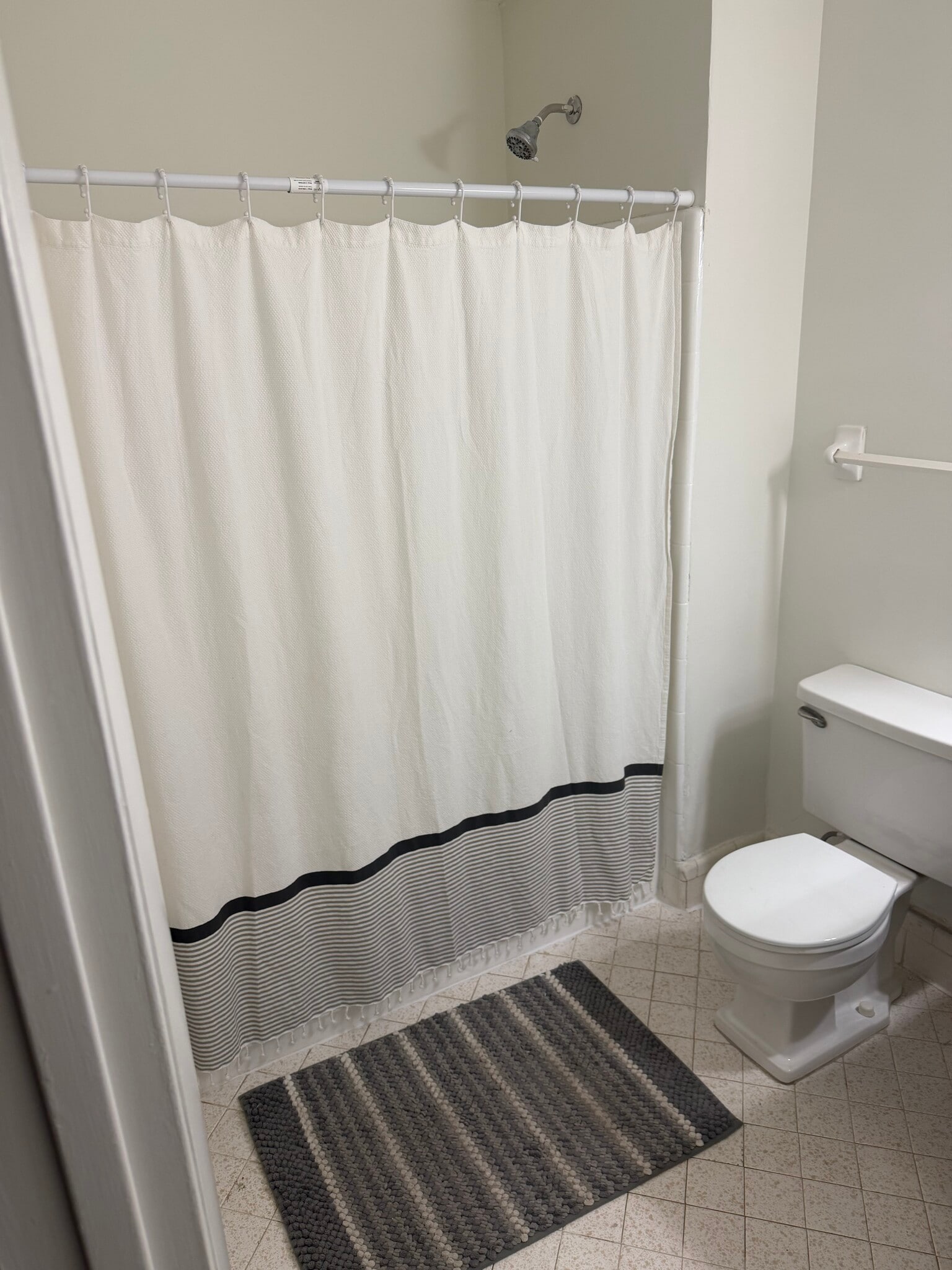 Building Photo - 2601 Hillsboro Pike