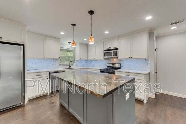 Building Photo - 9580 Magnolia Rd