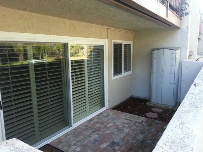 Building Photo - La Goleta One Bedroom