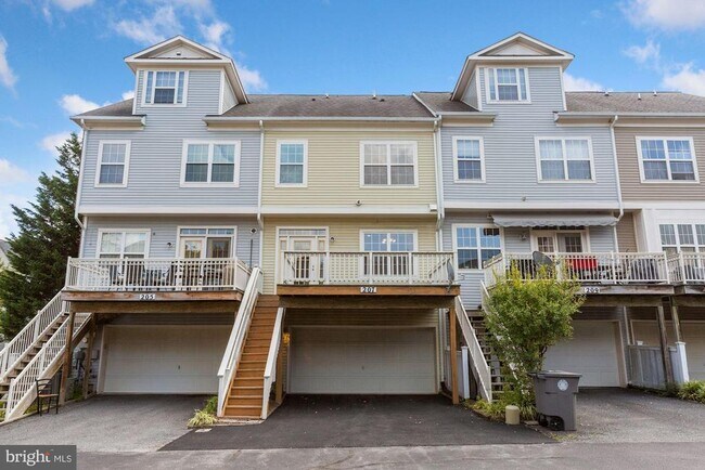 Building Photo - 207 Garden View Way