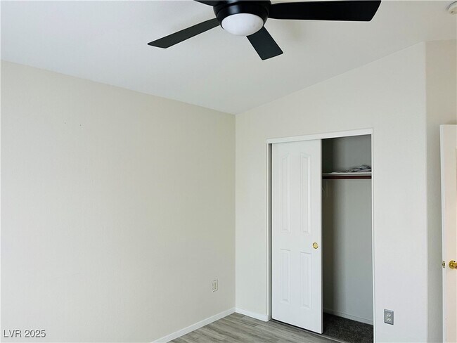 Building Photo - 1285 Large Cap Dr