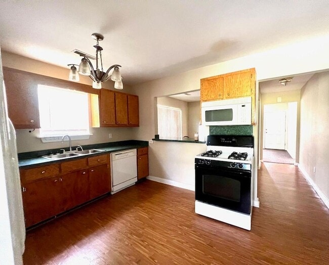 Building Photo - 113 Gospel Ln