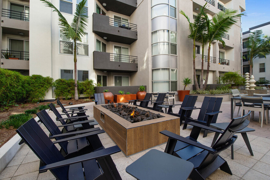 Building Photo - 13603 Marina Pointe Dr