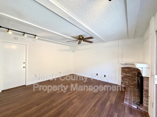 Building Photo - 3115 Madera Ct