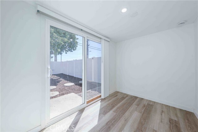Building Photo - 4301 W Lilac Ave