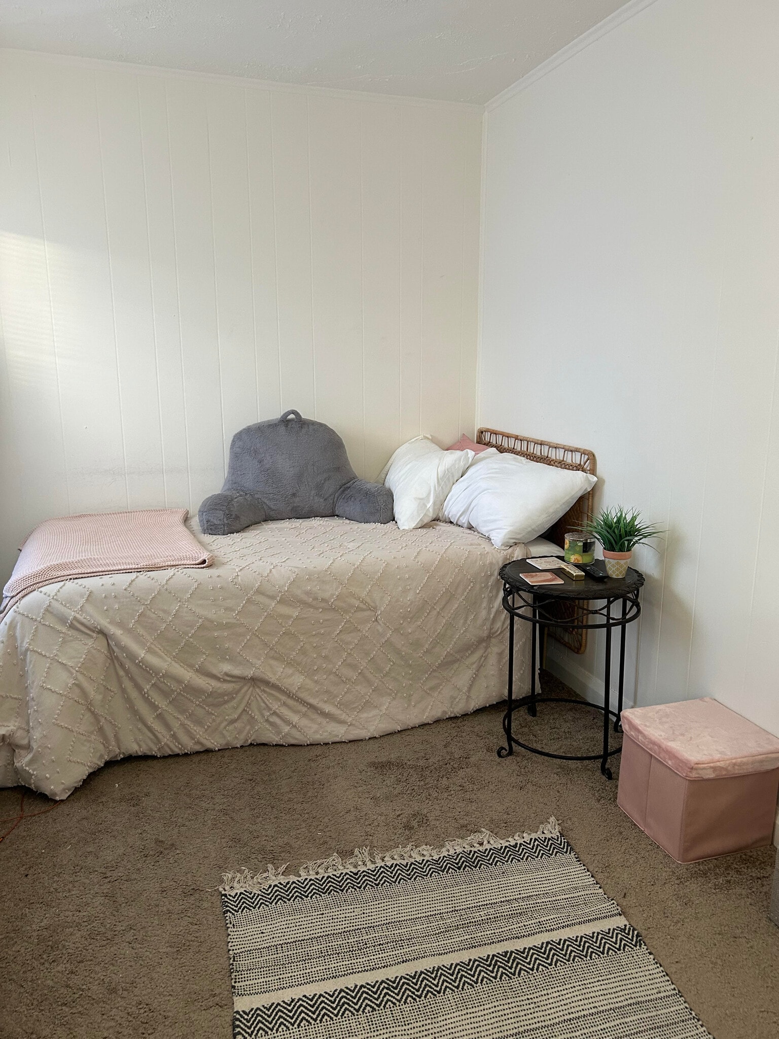 Building Photo - 116 N Church St