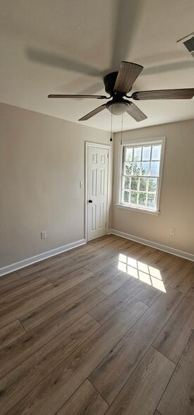 Building Photo - 3820 Montgomery Ave