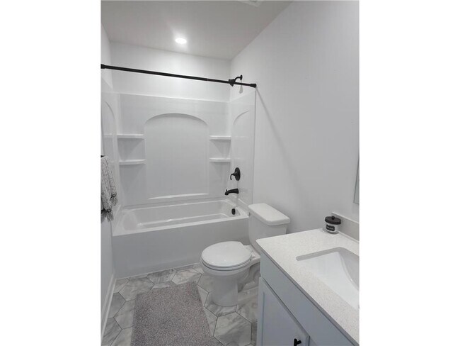 Building Photo - 23245 Farmstead Wy