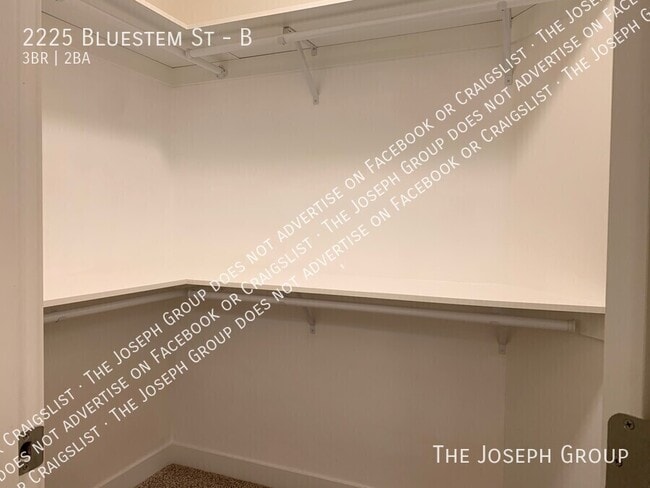 Building Photo - 2225 Bluestem St