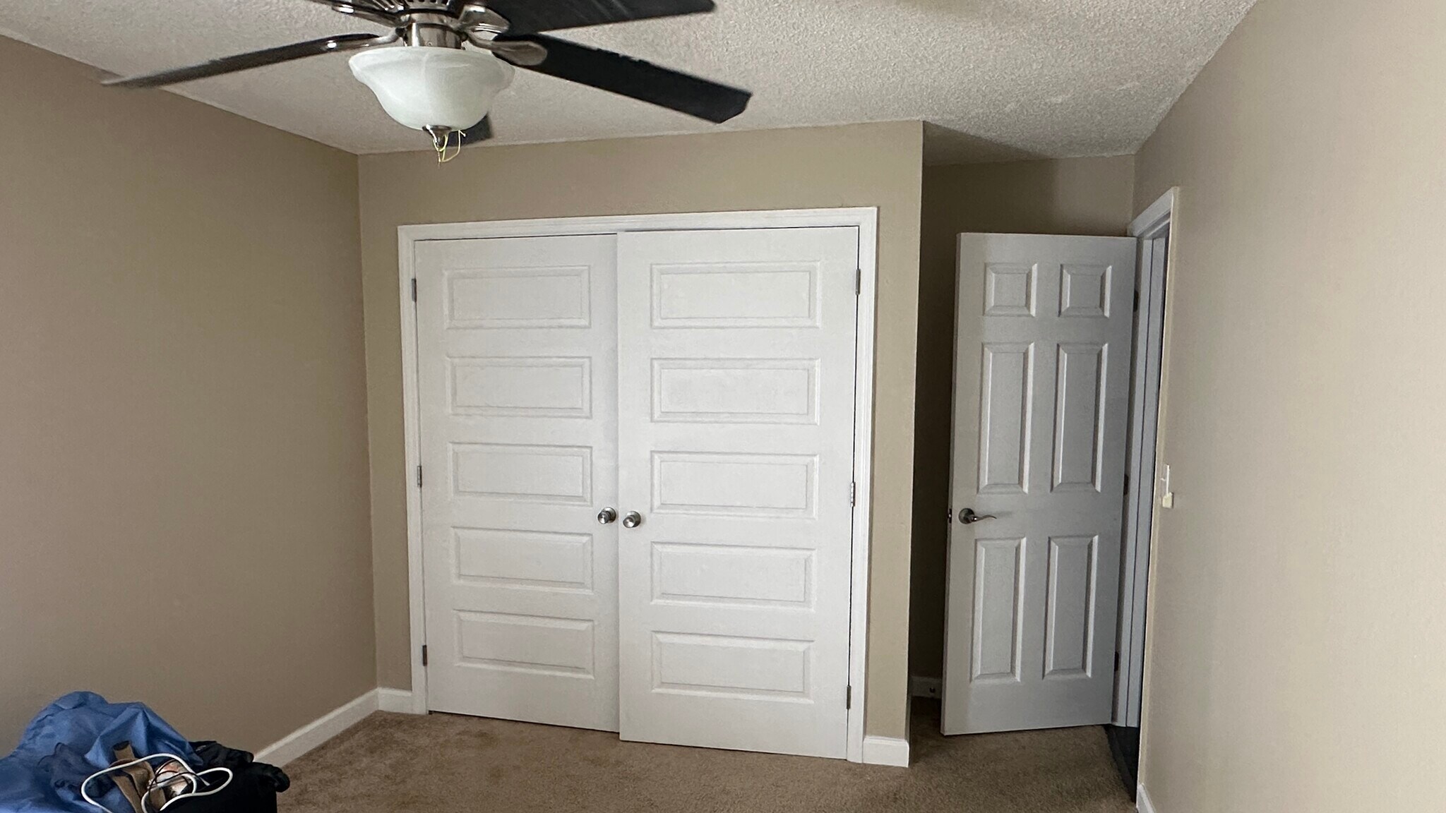 Big Closet space in 2nd bedroom - 11605 Autumn Gardens Ct