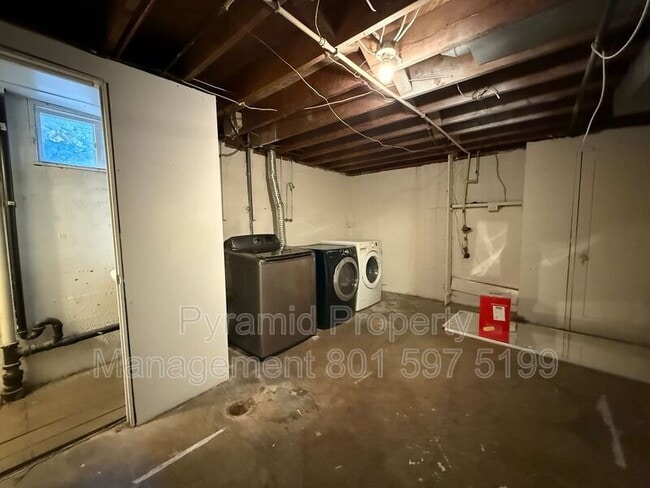 Building Photo - 1141 Rushton St