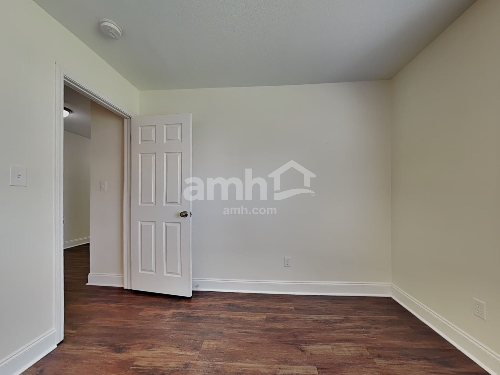Building Photo - 5412 Singh Ln