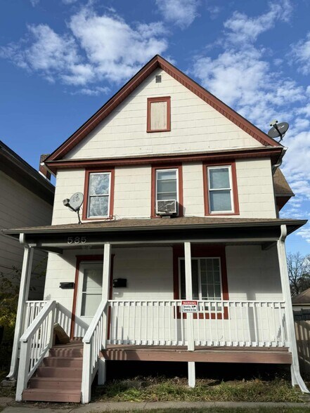 Building Photo - 585 Case Ave