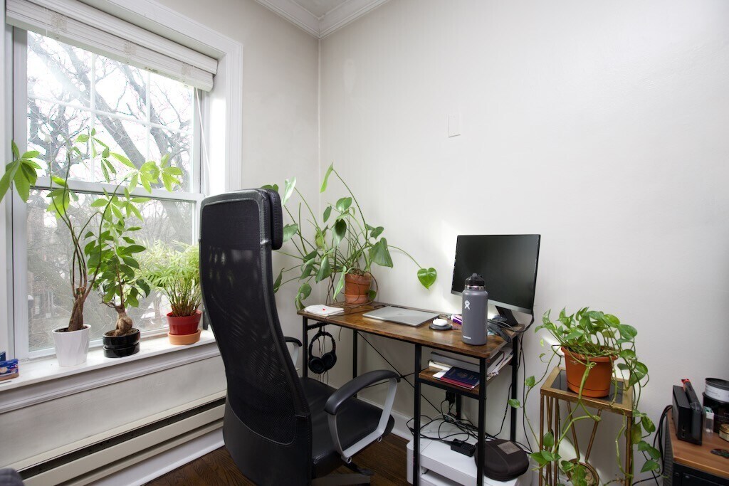 Building Photo - 2151 N Fremont St