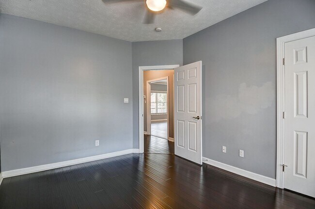 Building Photo - Tastefully Renovated Ranch in Hickory on q...