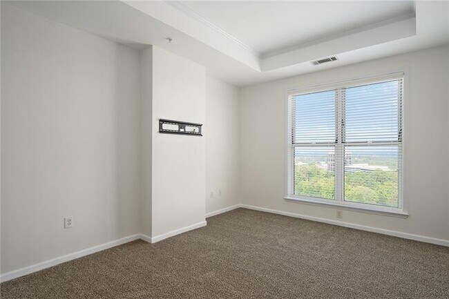 Building Photo - 3334 Peachtree Rd NE