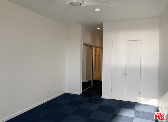 Building Photo - 2221 Ocean Ave