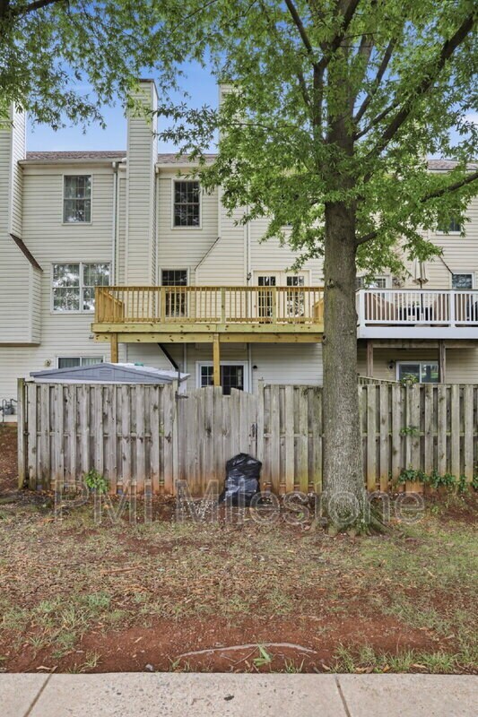 Building Photo - 6581 Ewald Ct