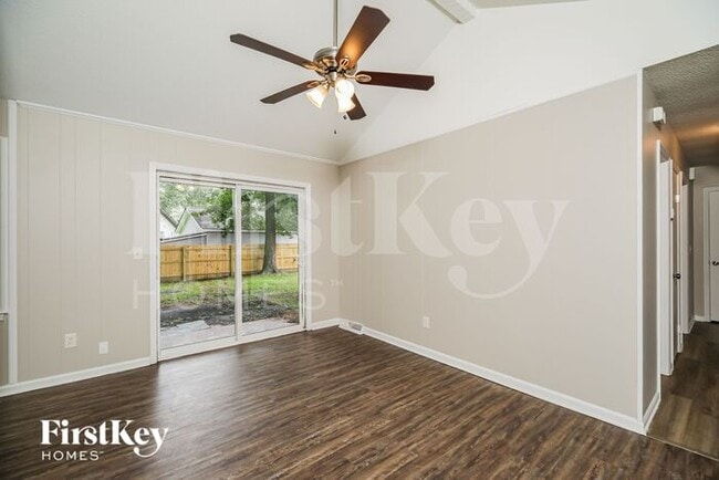 Building Photo - 4019 Ladson Rd