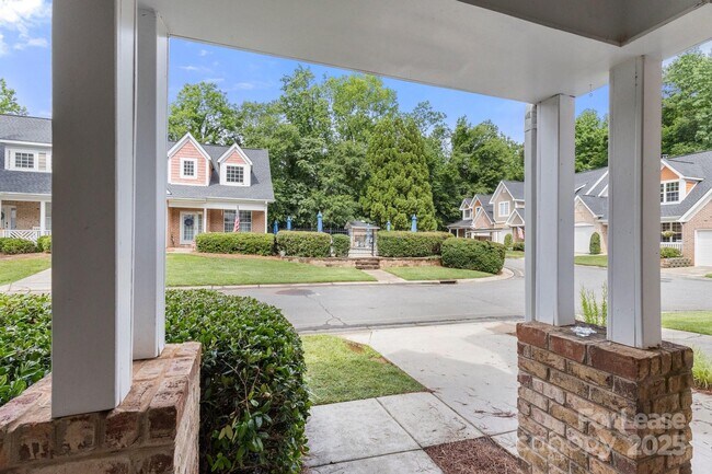 Building Photo - 4442 Coventry Row Ct