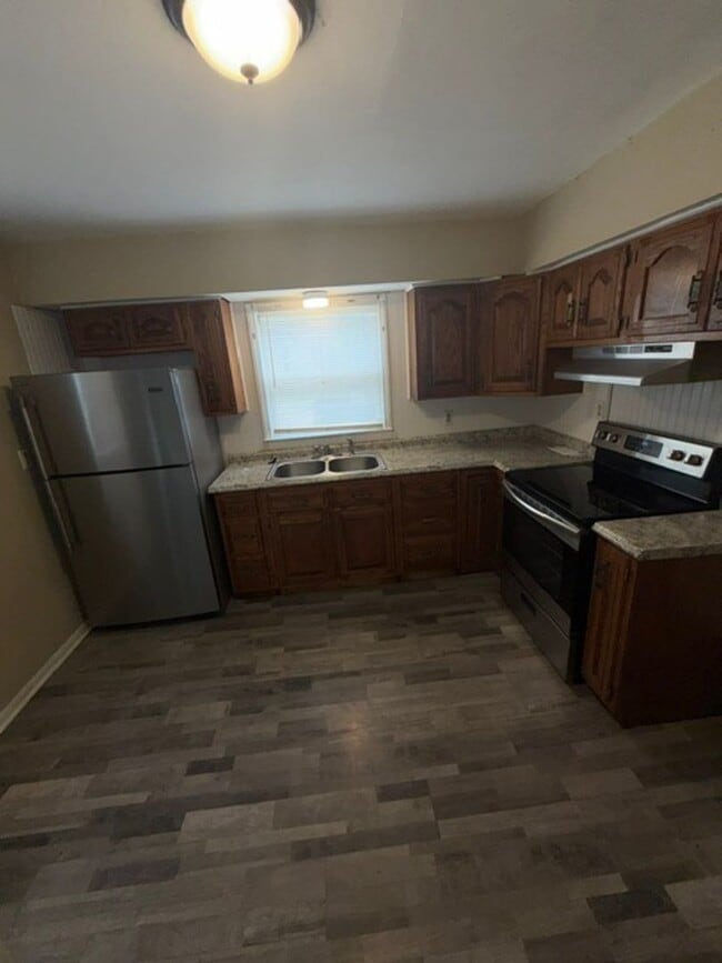 Building Photo - 730 Bayard Park Dr