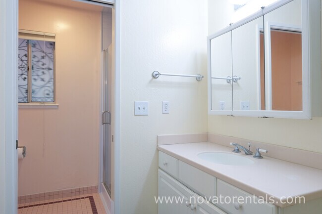 Building Photo - 65 Santa Maria Dr