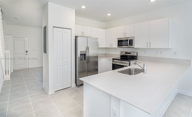 Building Photo - 26460 SE 27th Dr