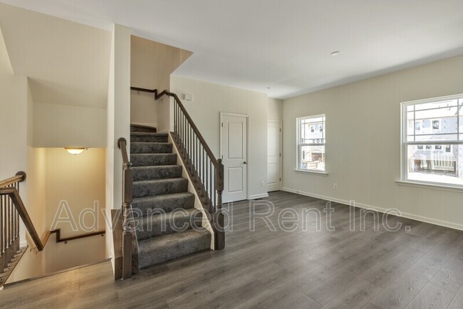 Building Photo - 819 Magnolia Ridge Dr