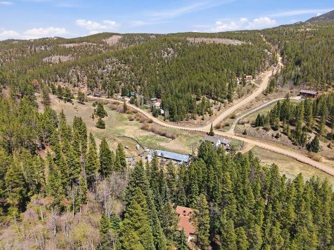Building Photo - 2299 S Beaver Creek Rd