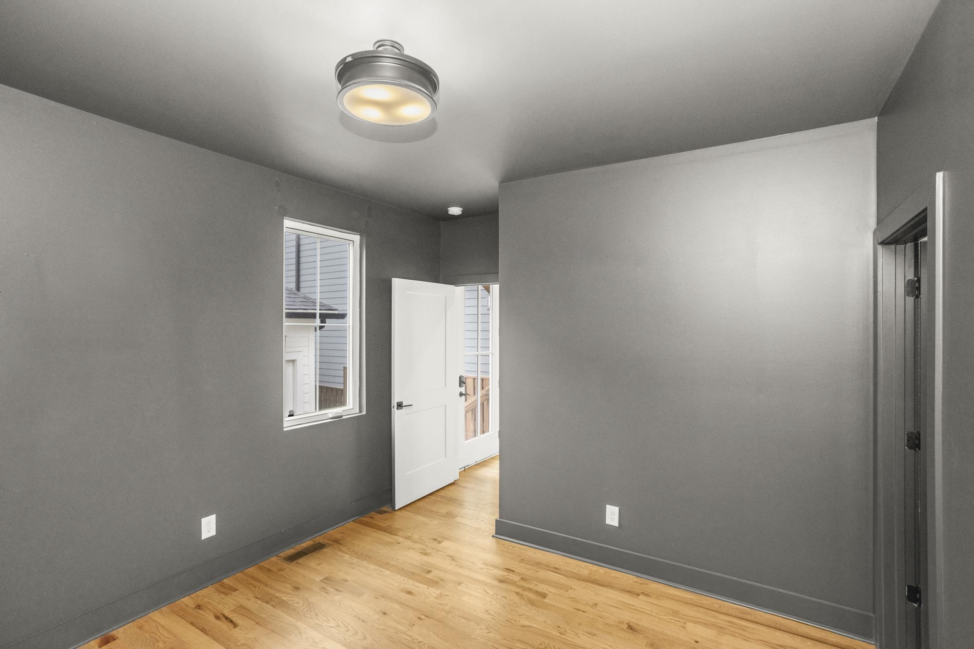 Building Photo - 337 Gatewood Ave