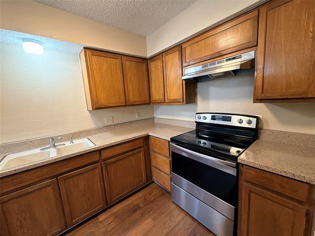 Building Photo - 5804 Tinsley Dr