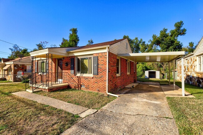 Building Photo - 3 Bed 2 Bath close to OU Med Center