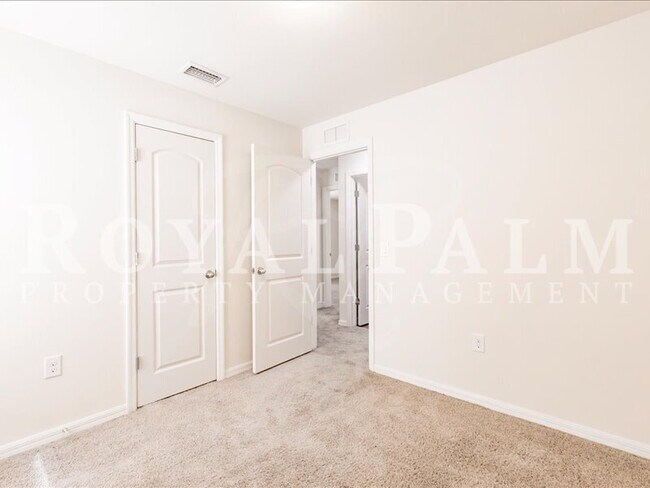 Building Photo - Your Season to Settle In – 3BR/2BA Duplex in Vistanna Villas, Lehigh Acres with Space, Style & St...