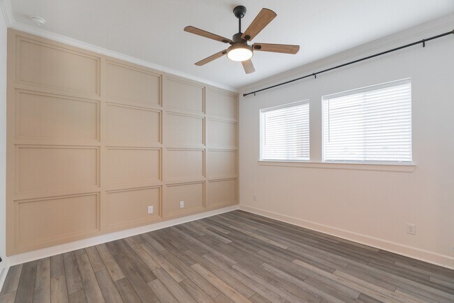Building Photo - 972 Terlingua Creek Dr