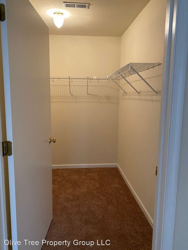 Building Photo - 2 br, 2 bath House - 161-2 Brookland Court